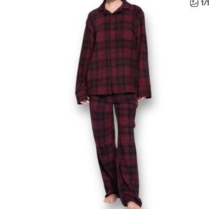 SKIMS NWT unisex Plaid pj set in wine